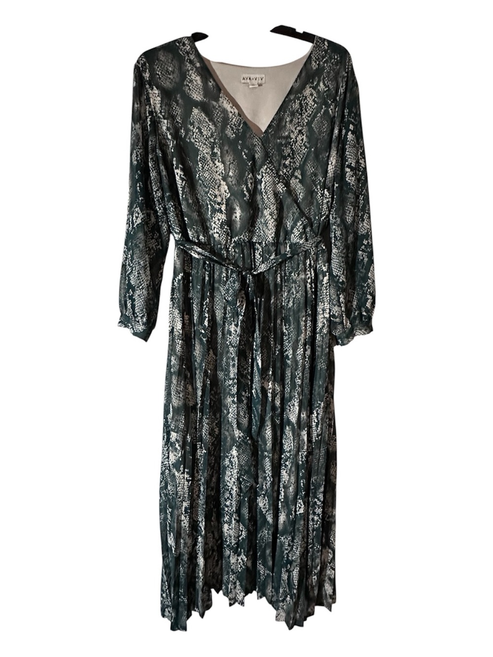 Ava & Viv green and cream Snake-Print V-Neck Maxi Dress